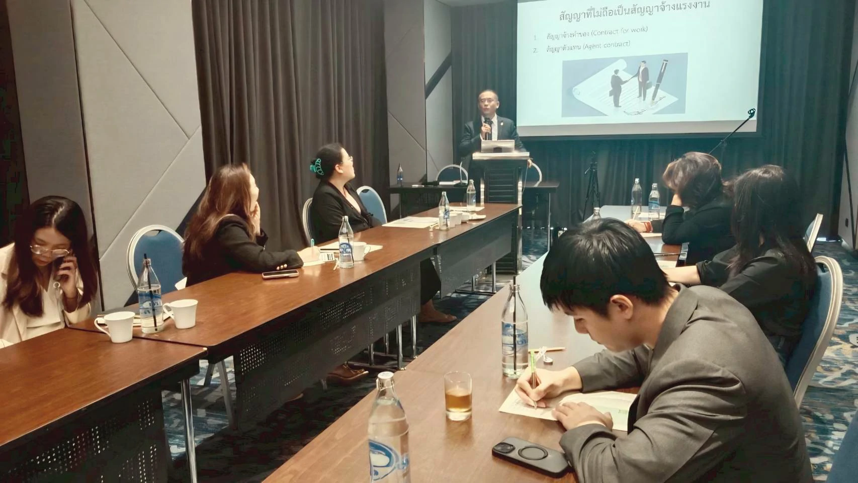 อบรมกฎหมาย 2569